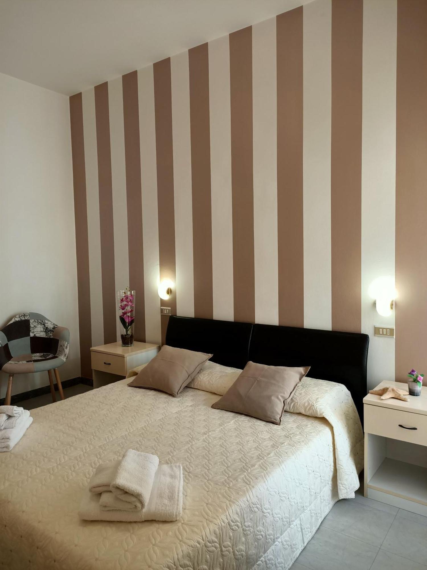 Hotel Cristoforo Colombo Cesenatico Esterno foto