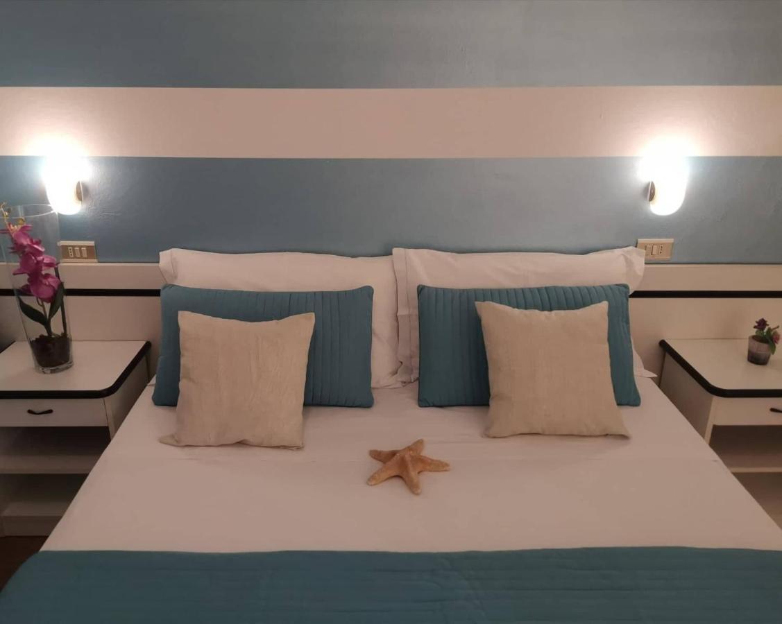 Hotel Cristoforo Colombo Cesenatico Esterno foto
