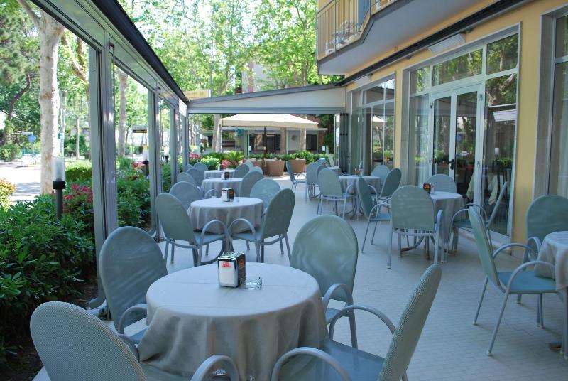 Hotel Cristoforo Colombo Cesenatico Esterno foto