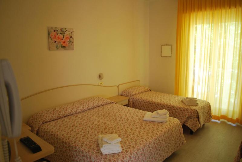Hotel Cristoforo Colombo Cesenatico Esterno foto