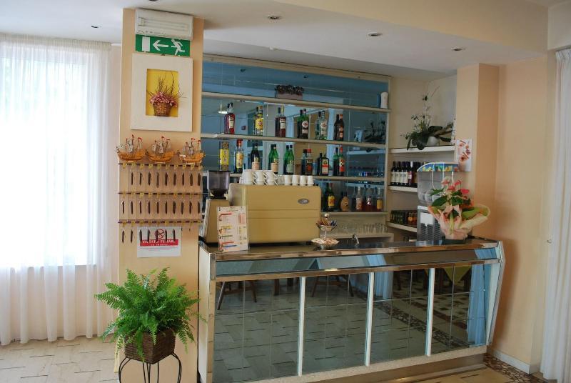 Hotel Cristoforo Colombo Cesenatico Esterno foto
